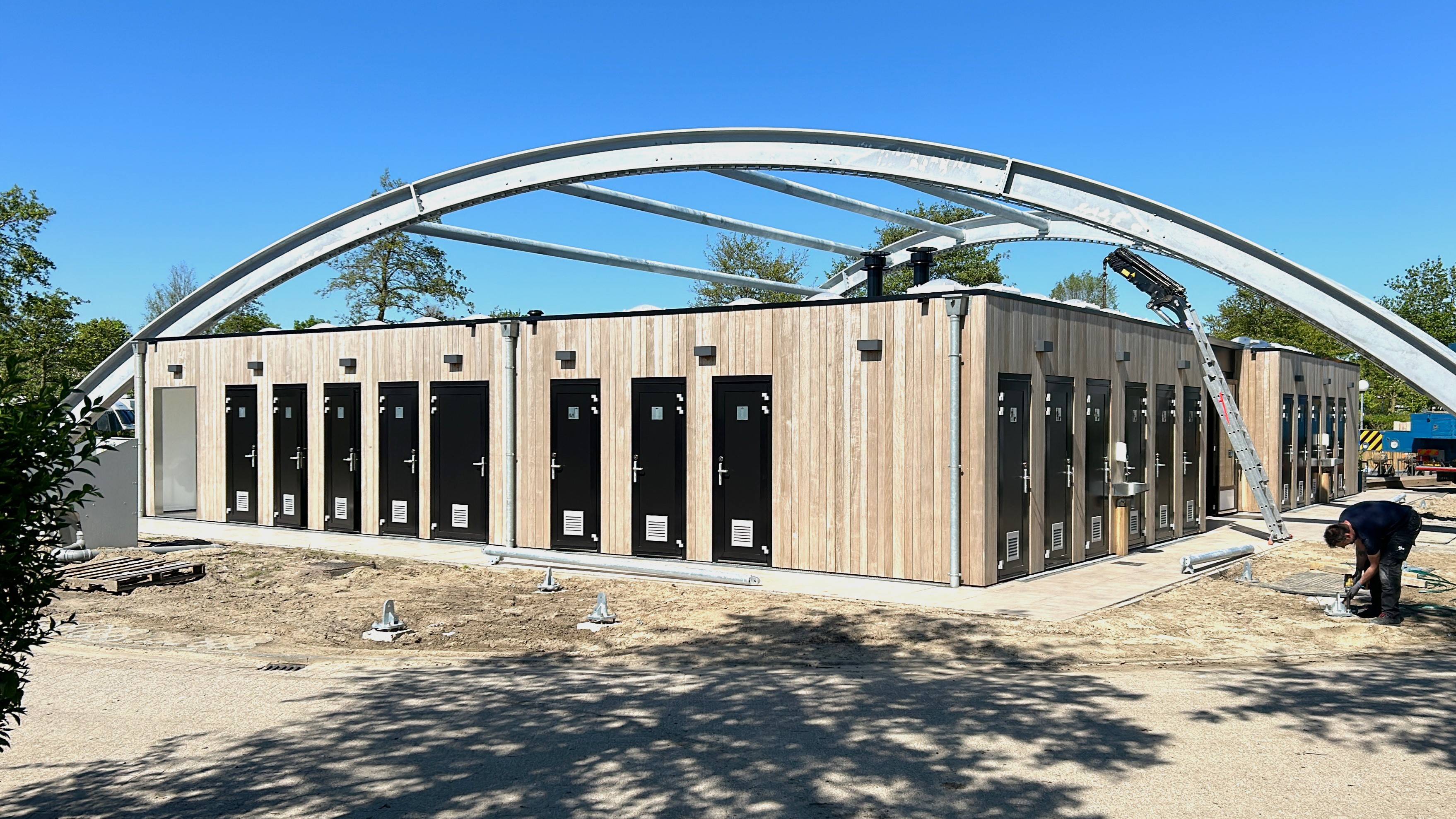 Stalendak Foldam voor servicepunten op Camping Oranjezon.